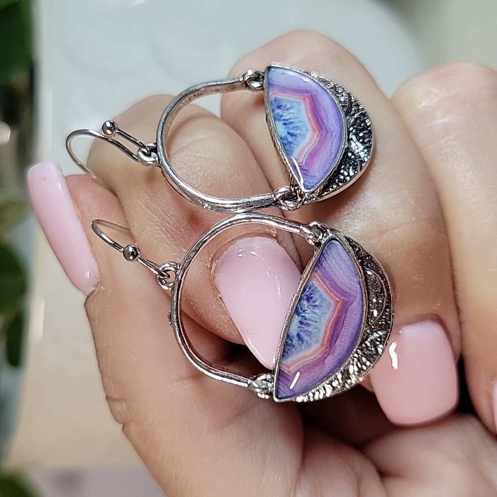🔥LAST PAIR🔥 Purple Agate Style Drop Earrings - Picture 3 of 4